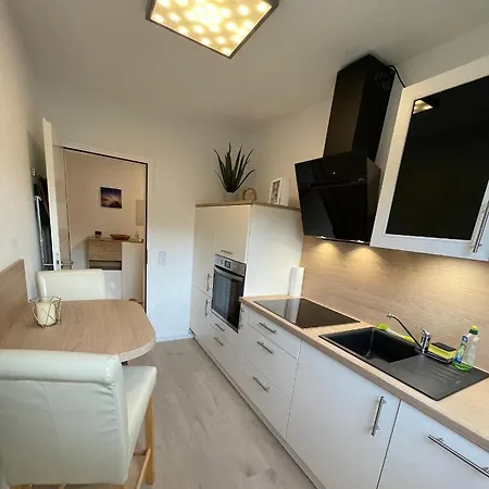 Ferienwohnung „am Rodenberg“ Apartment *