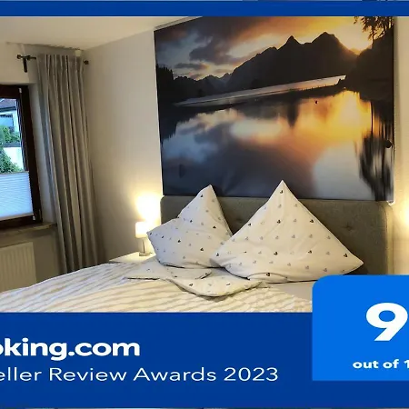 Ferienwohnung „am Rodenberg“ *